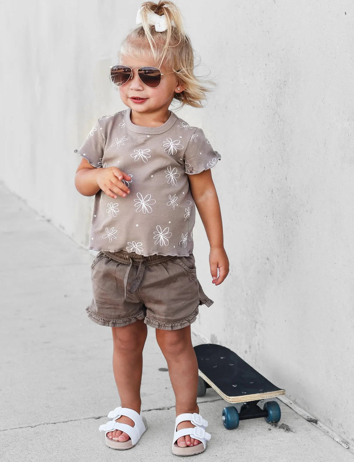 Floral Ribbed Lettuce Trim Tee - Mushroom