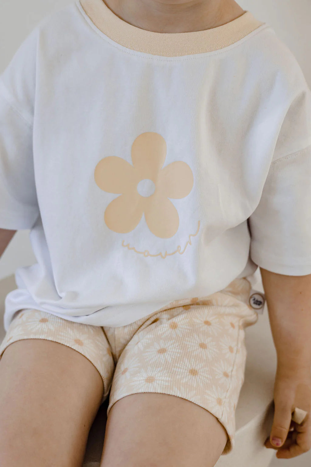 Daisy Tee