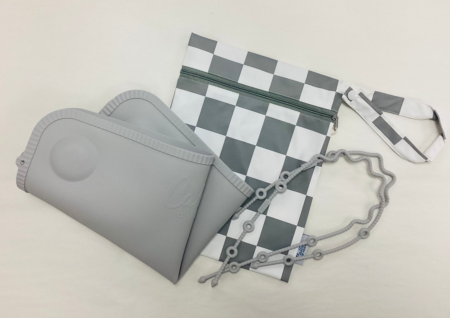 The Tidy Traveler - Solid Placemat Set