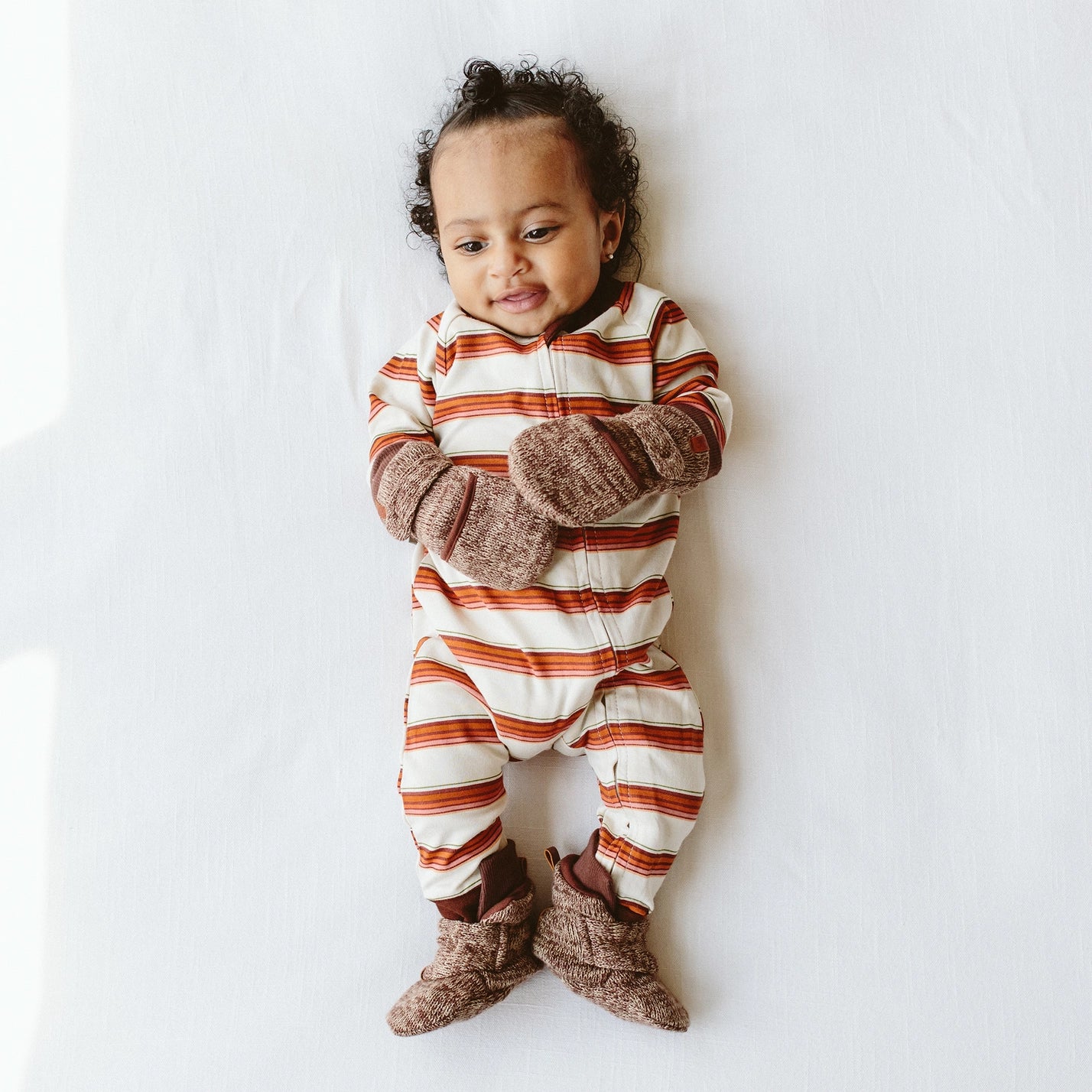 Stay On Baby Mitts - Bark Knit