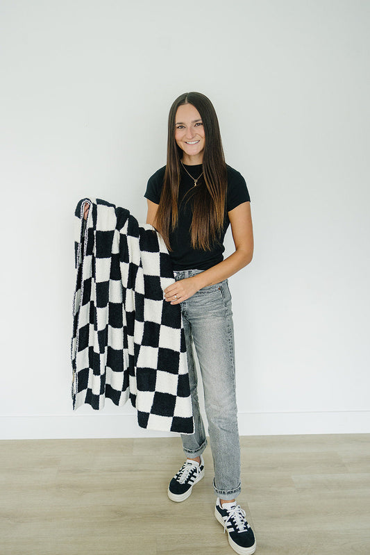 Black + White Checkered Plush Blanket Child/Adult (45x60)